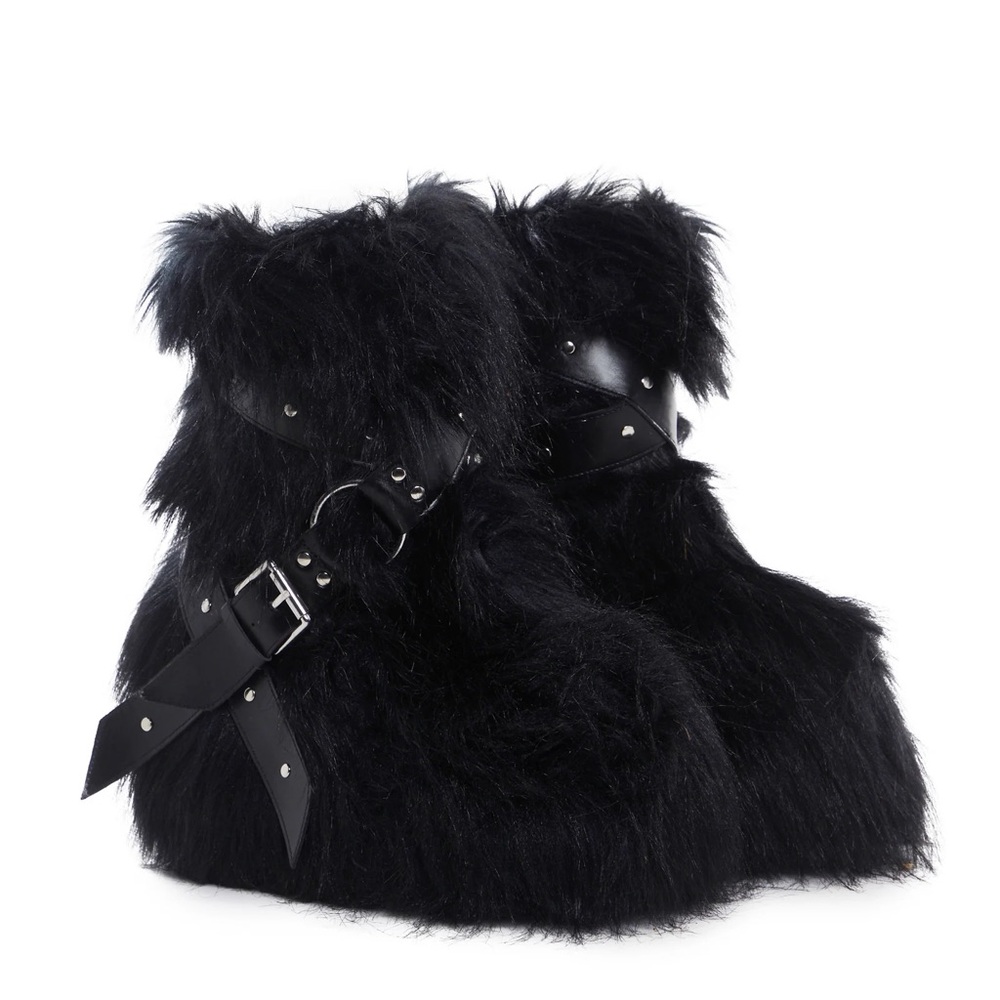 NIB Faux Fur Black Boots Size 8